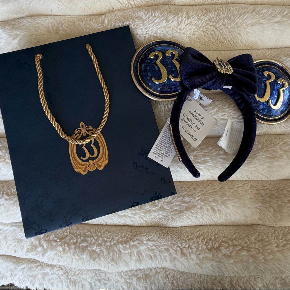 Disney 2026 club 33 Ear Headband with Gold Accents NWT